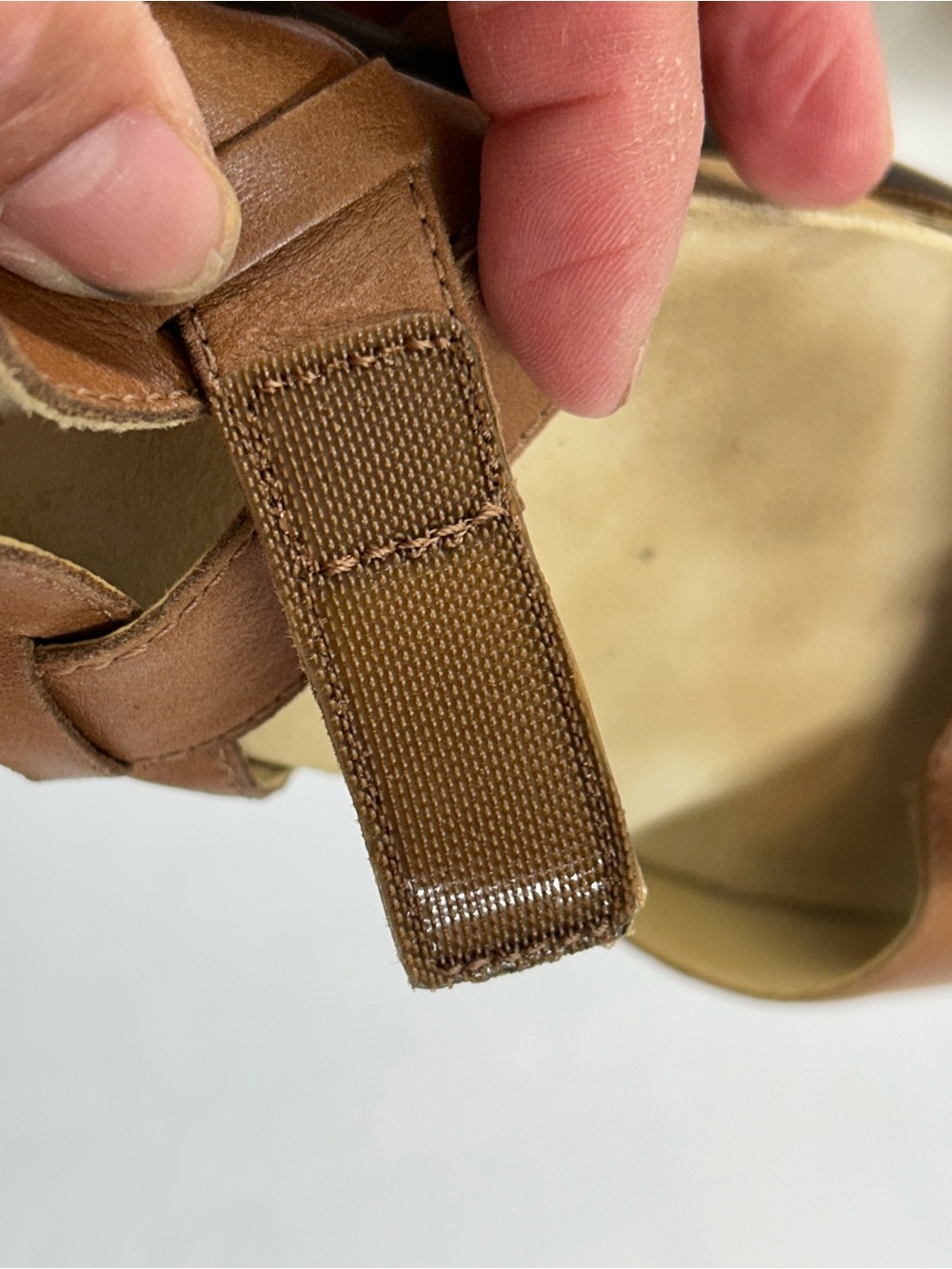 Comfort Buckle Women's Brown Open-Toe Sandals - Picture 5 of 5